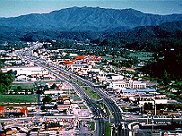 Pigeon Forge, nestled at the foot of the Smokies